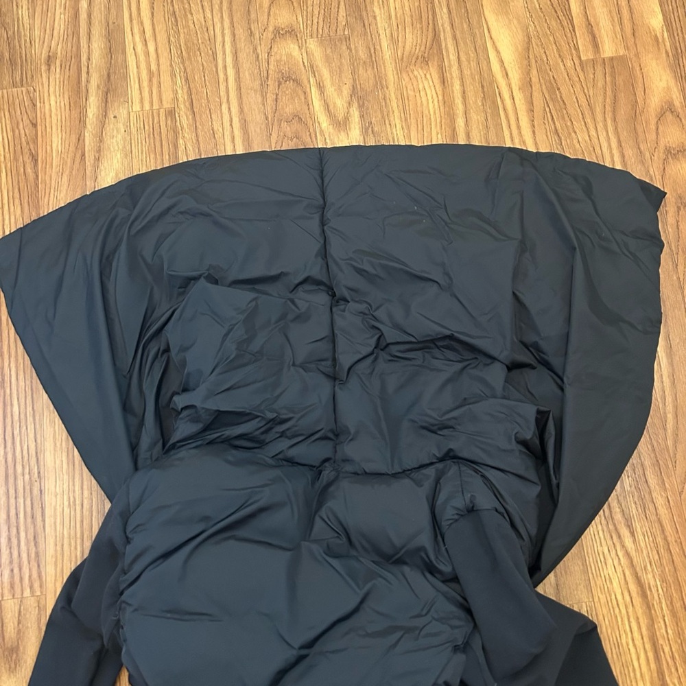 Lululemon Down To The Studio Down Jacket with Belt - Picture 10 of 13